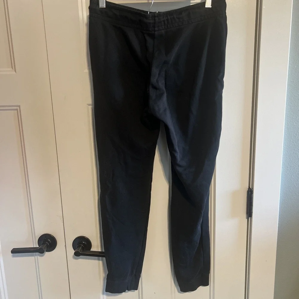 Nike Sportswear Club Fleece Sweatpants Mens Sm Black Tapered Joggers Embroidered